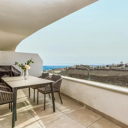 Apartment Vivi Homes - Carma Pool, Terrace, Garden &
