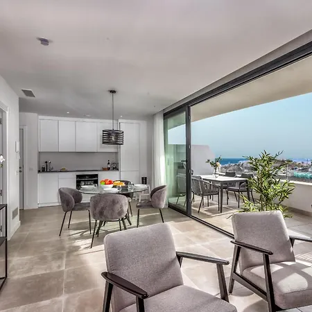 Vivi Homes - Carma Pool, Terrace, Garden &