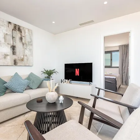 Vivi Homes - Carma Pool, Terrace, Garden & *