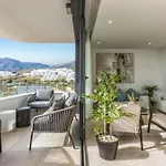 Vivi Homes - Carma Pool, Terrace, Garden & Apartamento *