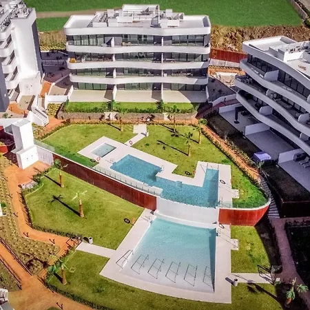 Vivi Homes - Carma Pool, Terrace, Garden & Apartamento *